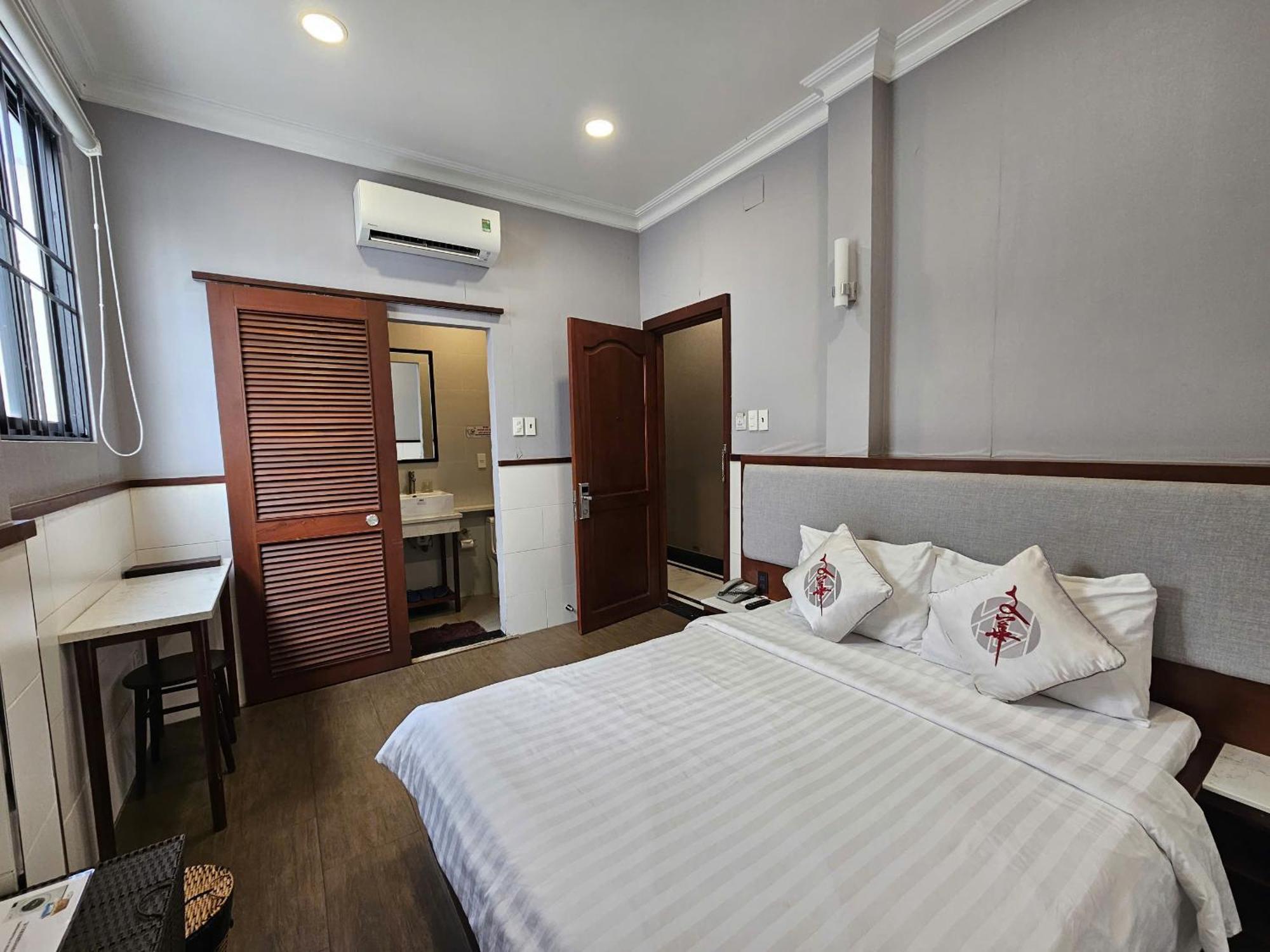 Hoa Ho Chi Minh City